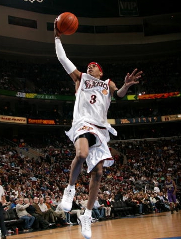 在中场争抢 在中场争抢